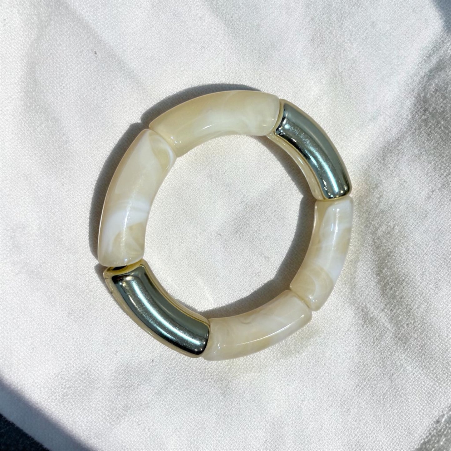 Retro Light Ivory Resin Bracelet