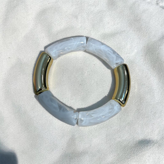 Retro White Geometric Resin Bracelet
